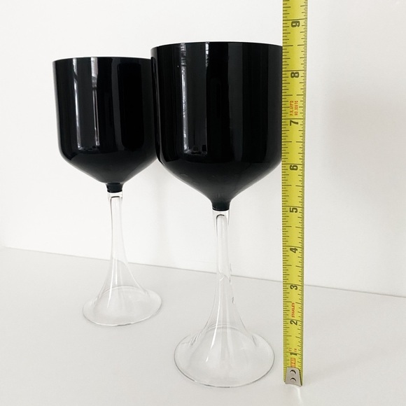 Vintage Wine Glasses - Set of 2 - Picture 4 of 6